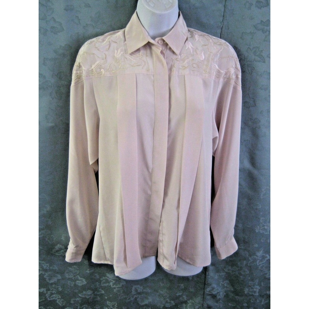 VTG Carry Back Blouse Size 4 Champagne Embroidered Pleated Front Top